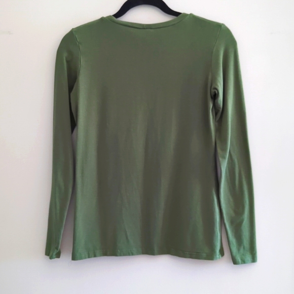 Buttercream Clothing forest green v-neck long sleeve tee XS - Picture 2 of 8